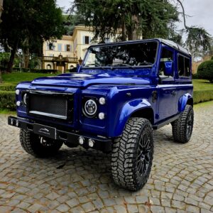 Land Rover Defender 90 2.5 TD RESTOMOD